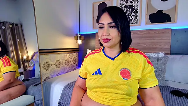 Madissononee online show from 19, 6, 2026