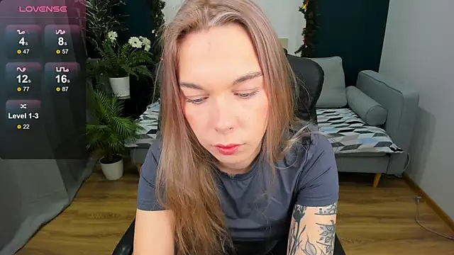 LyraFoster online show from 2, 1, 2025