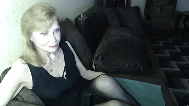 Snapshot of Sexy_Irene chatting on 26, 4, 2026 Sexy Irene online show from 26, 4, 2026