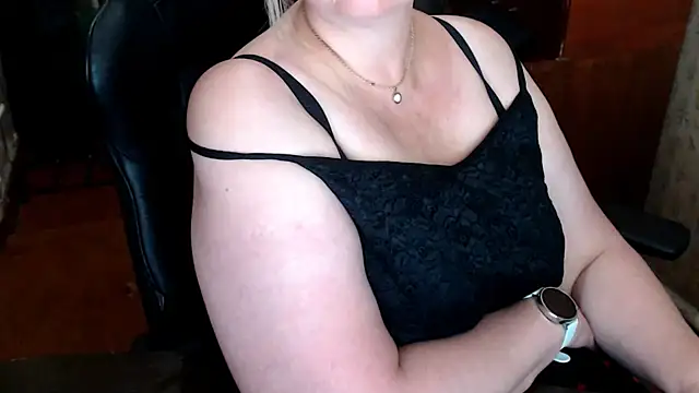 Snapshot of AlisaHot55 chatting on 24, 6, 2026 AlisaHot55 online show from 24, 6, 2026