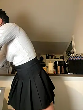 Lauyako online show from 14, 11, 2025