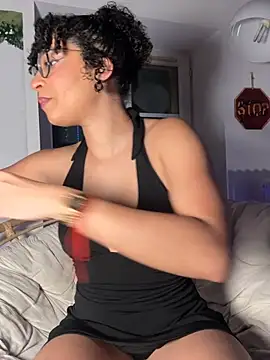 Snapshot of Lauyako chatting on 1, 2, 2026 Lauyako online show from 1, 2, 2026