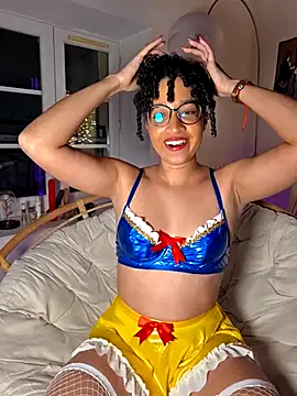 Snapshot of Lauyako chatting on 13, 2, 2026 Lauyako online show from 13, 2, 2026