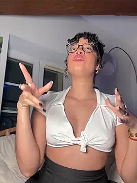 Snapshot of Lauyako chatting on 22, 2, 2026 Lauyako online show from 22, 2, 2026