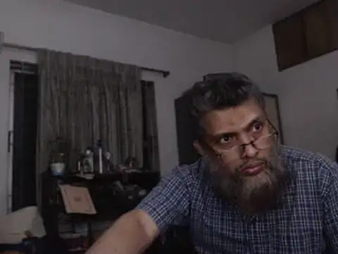 Snapshot of HOW70 chatting on 1, 2, 2025 HOW70 online show from 1, 2, 2025