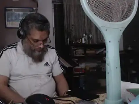 Snapshot of HOW70 chatting on 21, 2, 2025 HOW70 online show from 21, 2, 2025