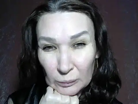 PrettyAndWild online show from 18, 1, 2025