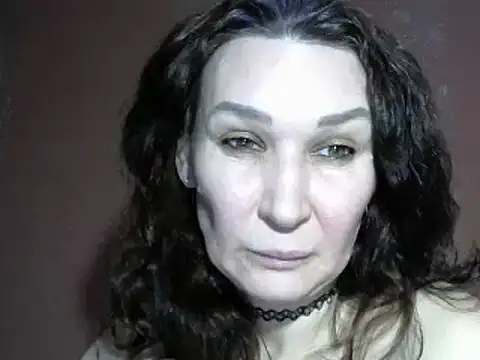 PrettyAndWild online show from 6, 2, 2025