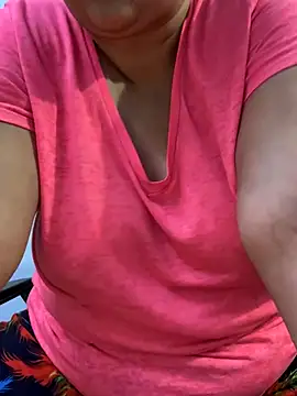 Snapshot of Preet_Kaur_69 chatting on 4, 10, 2025 Preet Kaur 69 online show from 4, 10, 2025