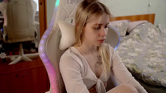 Snapshot of ho1yho1e chatting on 19, 2, 2026 ho1yho1e online show from 19, 2, 2026