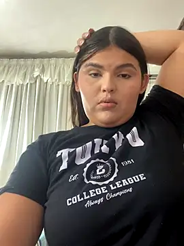 Snapshot of Lia_sexx chatting on 13, 11, 2025 Lia sexx online show from 13, 11, 2025