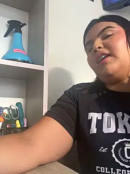 Lia sexx online show from 8, 5, 2026