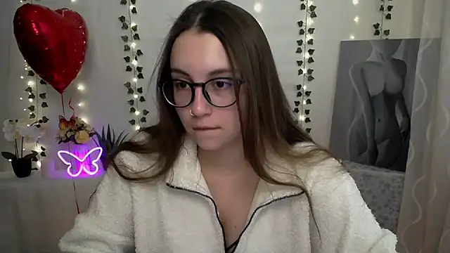 Snapshot of SweetPrincess_ chatting on 17, 2, 2025 SweetPrincess online show from 17, 2, 2025