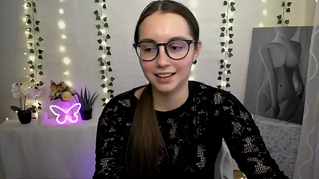 Snapshot of SweetPrincess_ chatting on 21, 2, 2025 SweetPrincess online show from 21, 2, 2025