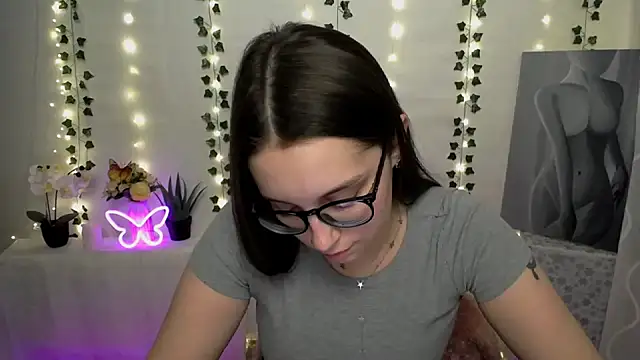 Snapshot of SweetPrincess_ chatting on 25, 2, 2025 SweetPrincess online show from 25, 2, 2025