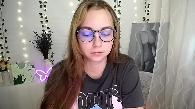 Snapshot of SweetPrincess_ chatting on 9, 9, 2025 SweetPrincess online show from 9, 9, 2025