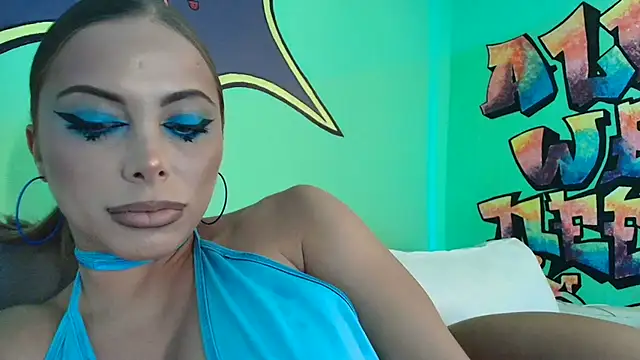 Snapshot of TamaraSavage chatting on 24, 10, 2025 TamaraSavage online show from 24, 10, 2025