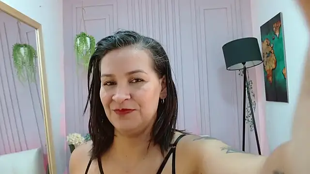 Snapshot of Britney_taylor_ chatting on 12, 1, 2025 Britney taylor online show from 12, 1, 2025
