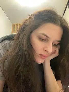 little belucci online show from 5, 2, 2025