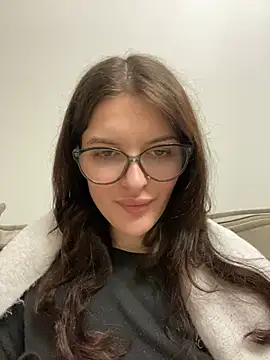 little belucci online show from 9, 2, 2025