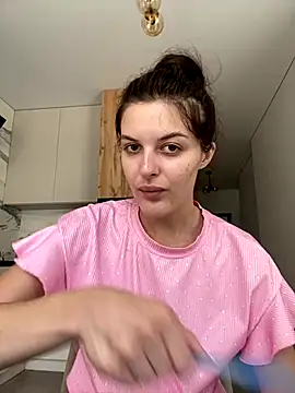 little belucci online show from 14, 9, 2025