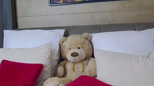 NadiaKeyss online show from 27, 5, 2026