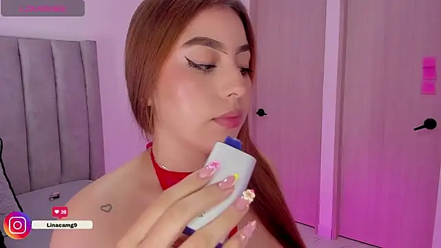 MaddyyLennon online show from 4, 2, 2026