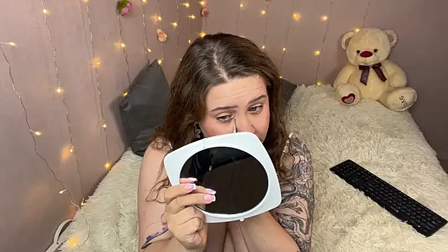 Sxy Margo online show from 15, 9, 2025