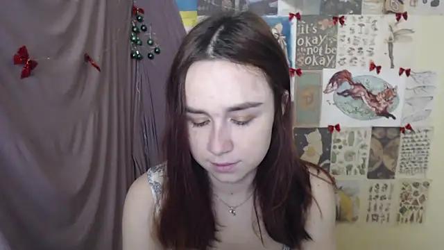 VeryVeryVeryShy  online show from 23, 12, 2025