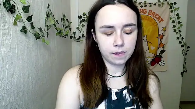 Snapshot of VeryVeryVeryShy_ chatting on 2, 3, 2026 VeryVeryVeryShy online show from 2, 3, 2026