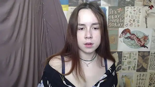 Snapshot of VeryVeryVeryShy_ chatting on 13, 3, 2026 VeryVeryVeryShy online show from 13, 3, 2026