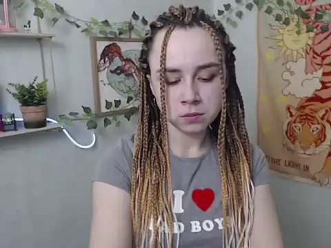 VeryVeryVeryShy  online show from 5, 5, 2026