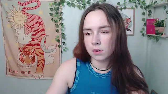 Snapshot of VeryVeryVeryShy_ chatting on 4, 7, 2026 VeryVeryVeryShy online show from 4, 7, 2026