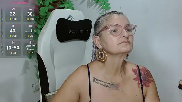 Snapshot of bety-cum2 chatting on 25, 3, 2026 bety-cum2 online show from 25, 3, 2026