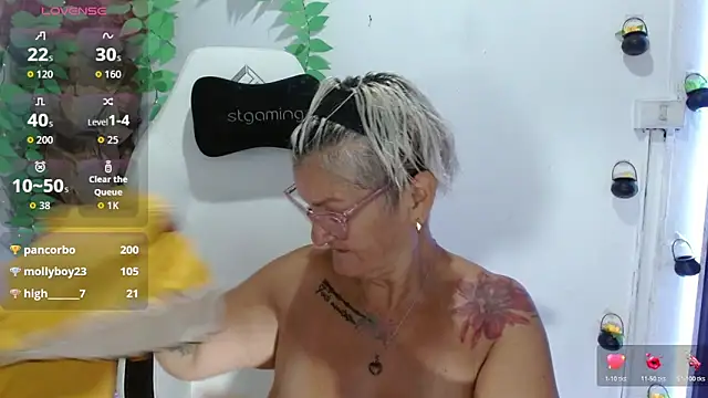 Snapshot of bety-cum2 chatting on 8, 4, 2026 bety-cum2 online show from 8, 4, 2026