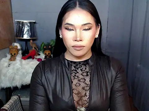 Ur Fantastic Lina online show from 19, 3, 2026