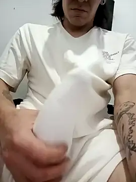 Snapshot of Alex012501 chatting on 14, 12, 2024 Alex012501 online show from 14, 12, 2024