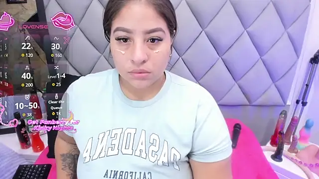 Snapshot of Luci_SexDeep chatting on 30, 10, 2025 Luci SexDeep online show from 30, 10, 2025