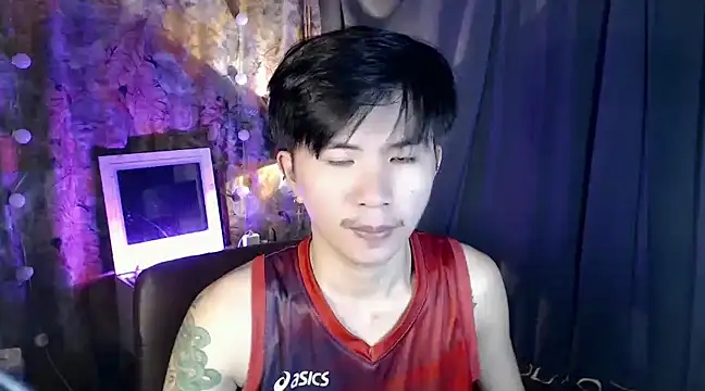 Sexy Handsome Drex online show from 9, 12, 2024