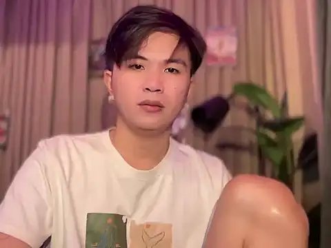 Snapshot of Sexy_Handsome_Drex chatting on 12, 3, 2026 Sexy Handsome Drex online show from 12, 3, 2026