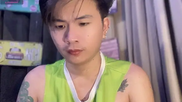 Snapshot of Sexy_Handsome_Drex chatting on 23, 3, 2026 Sexy Handsome Drex online show from 23, 3, 2026