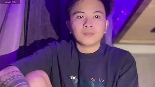 Snapshot of Sexy_Handsome_Drex chatting on 14, 4, 2026 Sexy Handsome Drex online show from 14, 4, 2026