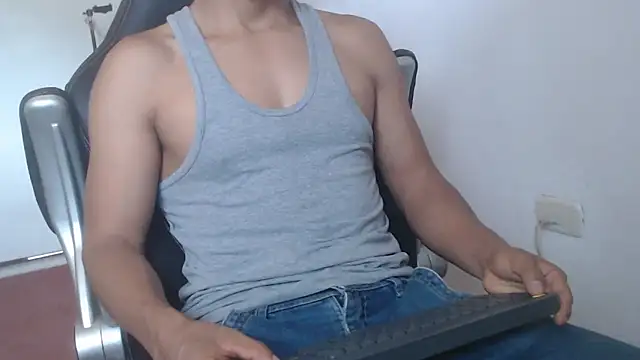 Snapshot of sexatlexx chatting on 11, 1, 2025 sexatlexx online show from 11, 1, 2025