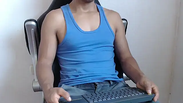 Snapshot of sexatlexx chatting on 8, 2, 2025 sexatlexx online show from 8, 2, 2025