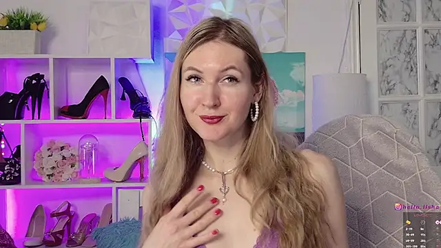 Snapshot of Hello_Lisha chatting on 6, 1, 2025 Hello Lisha online show from 6, 1, 2025