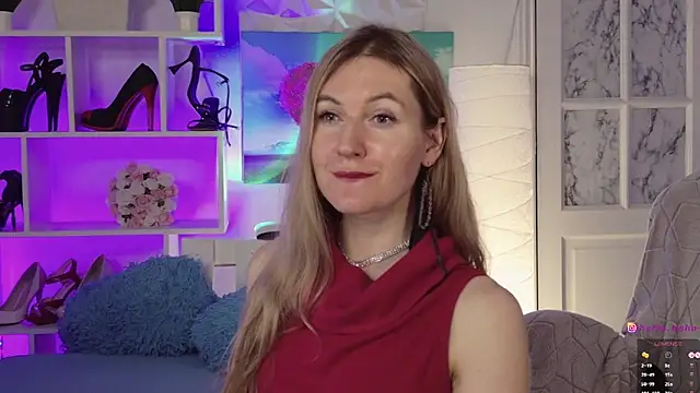 Snapshot of Hello_Lisha chatting on 27, 1, 2025 Hello Lisha online show from 27, 1, 2025