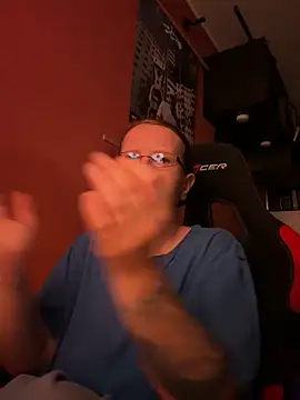 Snapshot of wetgerman_2 chatting on 6, 3, 2026 wetgerman 2 online show from 6, 3, 2026