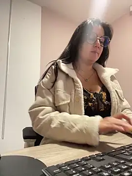 SWEETLILY18 online show from 7, 12, 2024