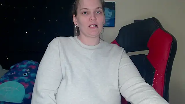 Snapshot of ToxicLilly chatting on 6, 12, 2024 ToxicLilly online show from 6, 12, 2024