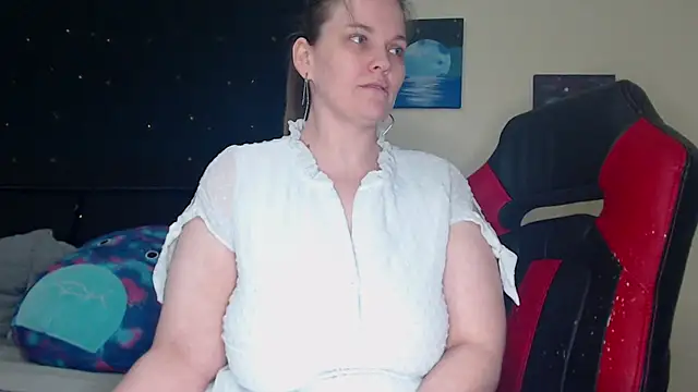 Snapshot of ToxicLilly chatting on 31, 12, 2024 ToxicLilly online show from 31, 12, 2024